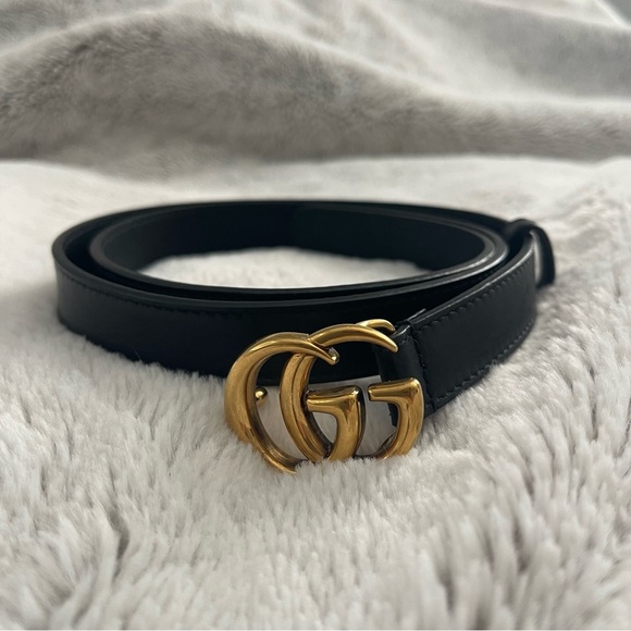 Gucci Black Belt with Gold Double G Buckle - Picture 4 of 15
